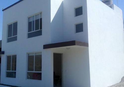 Casas en conjunto residencial familiar cerca a Cuernavaca