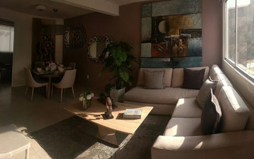 Casa en venta con accesos controlados 