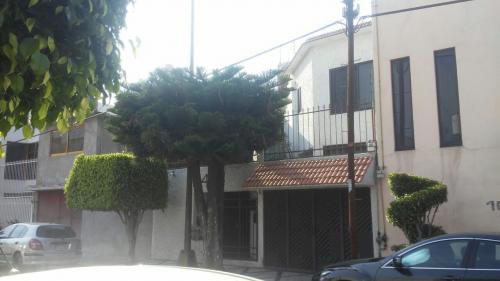 Venta de hermosa casa en la Col. Residencial Acueducto de Guadalupe