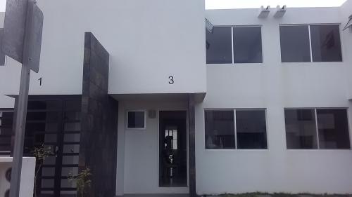 casa en zona tranquila...