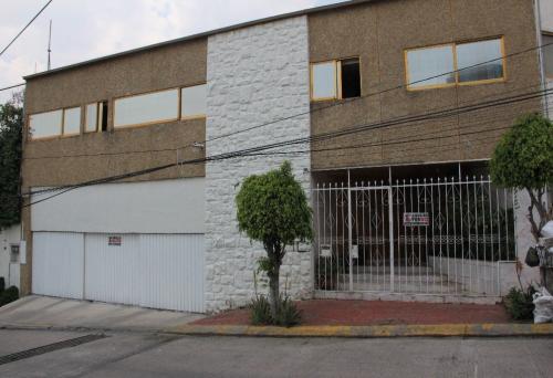 Para familia Grande, Residencia Junto a Club de Golf Hda., Calle con Vigilancia