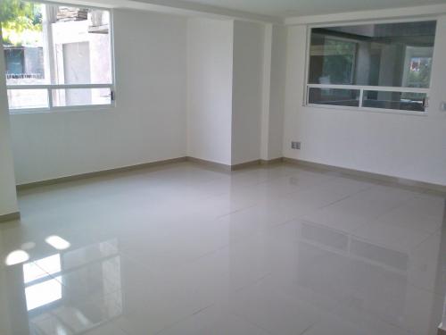 Departamento muy iluminado, buena ubicación, Valle Dorado, Tlalnepantla