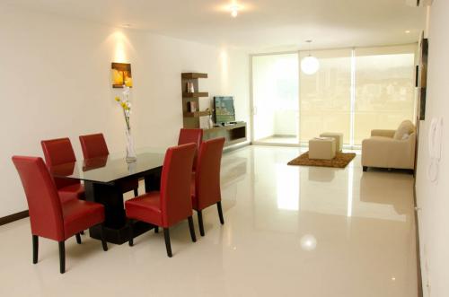 ACOGEDOR DEPARTAMENTO AMUEBLADO CERCA DEL H. MUGUERZA