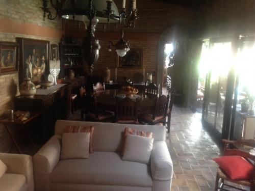 HERMOSA Casa Amueblada,alberca,garaje techado,en reforma