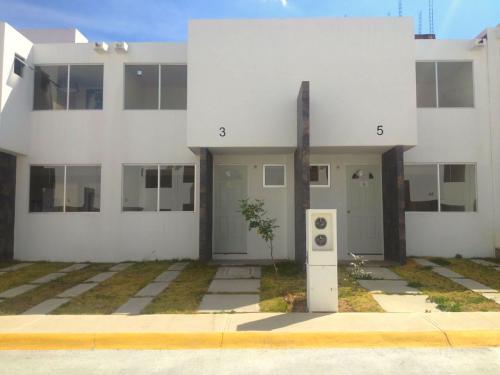 MARAVILLOSA CASA NUEVA