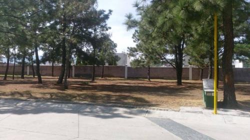 Vendo terrenos residenciales por plaza Altozano en Morelia de 505 metros 