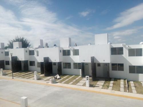 LAGO RESIDENCIAL NOS PREOCUPAMOS POR TU FUTURO