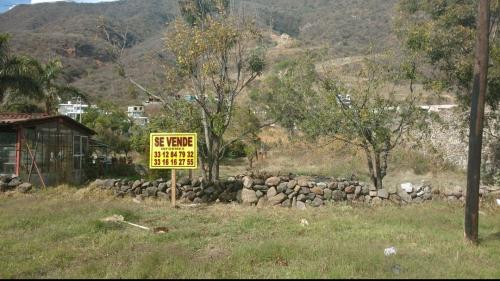 Terreno sobre carretera Jocotepec a Chapala