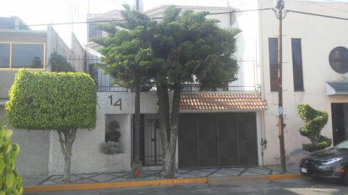 Venta de hermosa casa en la Col. Residencial Acueducto de Guadalupe