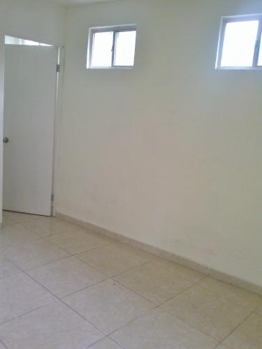 Bonito y Coqueto Local Sobre Av Principal, Frente Al Campa