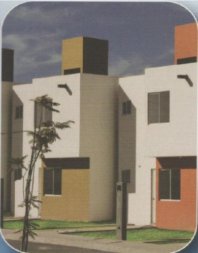 CASA MODELO NOGAL-M DE DOS NIVELES CON 3 RECÁMARAS Y 1.5 BAÑOS.