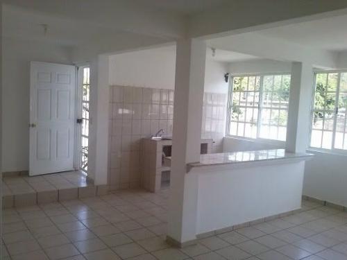 RENTA CASA DUPLEX EN COLONIA VISTA INDUSTRIAL p/a
