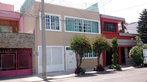 Venta de casa Duplex en calle Chupicuaro , Col. Letran Valle