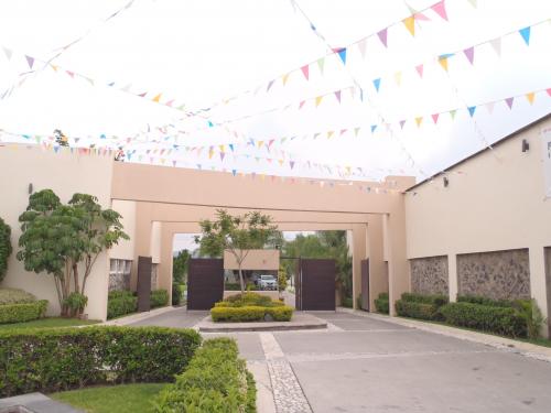 FRACCIONAMIENTO VILLAS OACALCO EN YAUTEPEC MORELOS