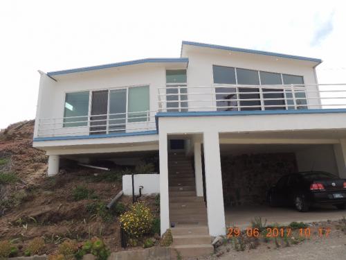 CASA EN RENTA CON VISTA AL MAR