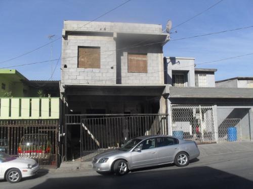 CASA EN PRE-VENTA EN JARDINES DEL RUBI