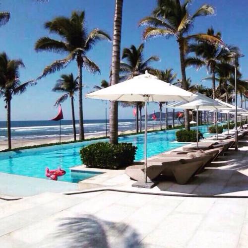 EN PENÍNSULA ACAPULCO DIAMANTE