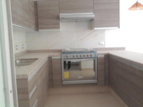 Departamento en planta baja seminuevo, con cochera en Querétaro