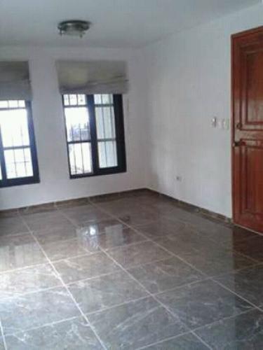 Departamento 2 recamaras sobre avenida en planta baja