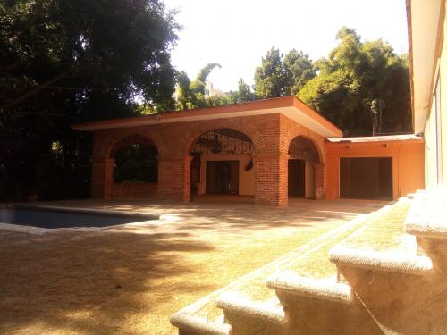 Casa estilo Cuernavaca al norte de la ciudad