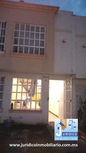 Se renta bonita casa en Héroes Chalco