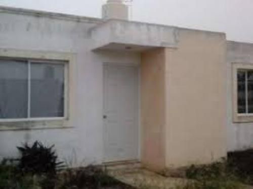 CASA EN VENTA EN EMILIANO ZAPATA SUR AV86