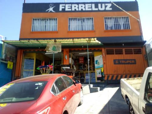 VENTA  DE PROPIEDAD CON NEGOCIO