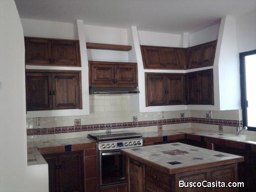 Renta casa en conjunto cerrado con vigilancia