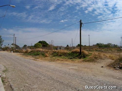 Esquina de 1 hectarea para desarrollo o inversion en Santa Anita