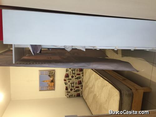 Rento habitaciones individuales pequeñas compartiendo baño en casa espartaco cerca de uvm