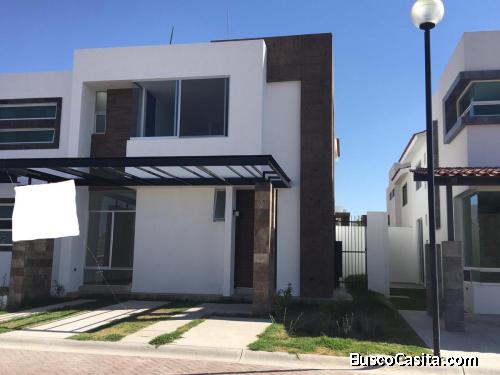 LA FIRMA REAL STATE VENDE CASA NUEVA EN LAS PLAZAS AL NORTE