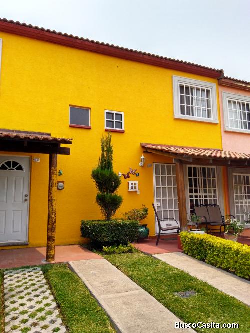 Se vende casa en condominio con alberca en Tezoyuca Morelos