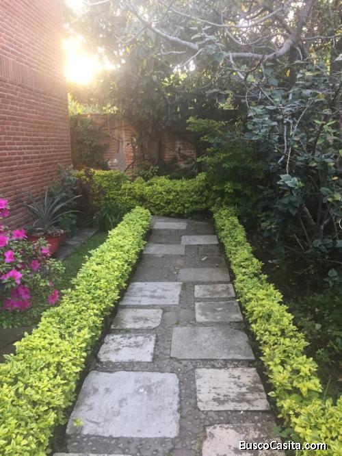 Cuernavaca, Morelos. Vendo en Fraccionamiento Rancho Cortes Zona Ecologica y Segura