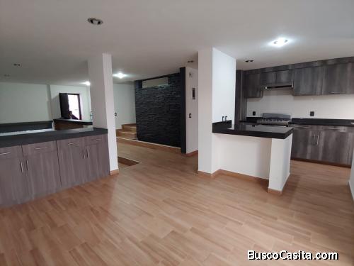 Amplia casa a estrenar de 3 recamaras todas con baño , Roog garden zona juriquilla 