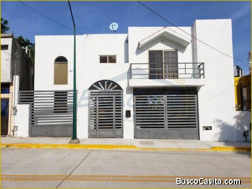 CASA EN VENTA EN RECAMARA EN P.B. Y AMPLIA TERRAZA COL. LAS AMÉRICAS, TAMPICO, TAMPS.