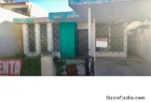 CONFORTABLE CASA EN VENTA EN EL FRACCIONAMIENTO DEL CARMEN