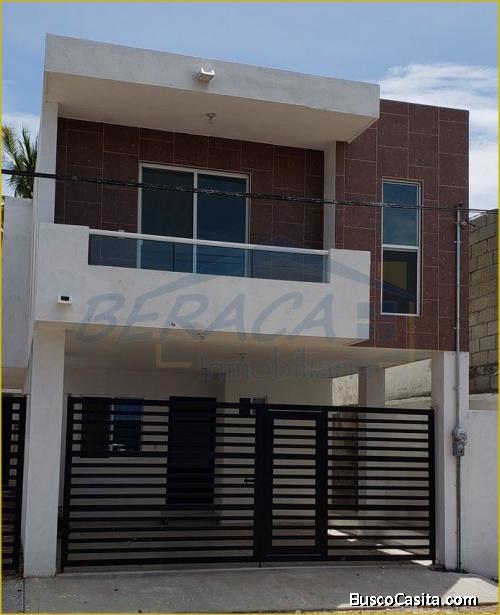 CASA EN VENTA COL REV. VERDE, MADERO