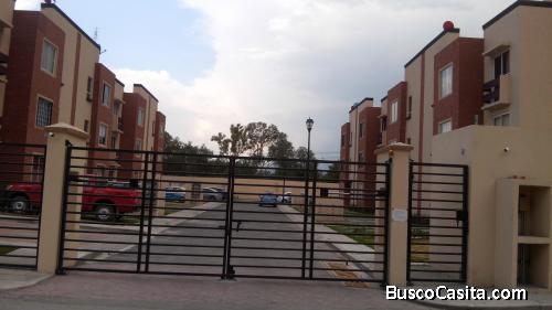 SE RENTA BONITO Y COMODO DEPARTAMENTO EN TEXCOCO