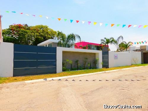 VENTA DE CASA NUEVA ESTILO MINIMALISTA EN REAL DE OAXTEPEC