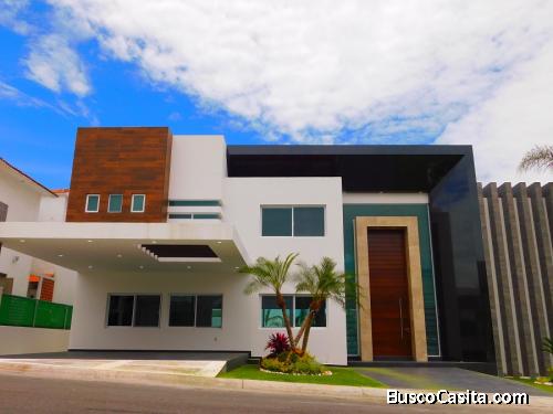 VENTA DE HERMOSA CASA CON ACABADOS DE LUJO EN LOMAS DE COCOYOC