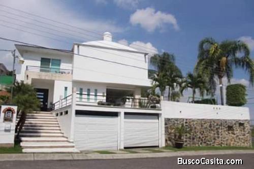 VENTA DE CASA EN FRACC LOMAS DE COCOYOC