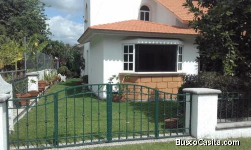 VENTA O RENTA DE CASA EN FRACC LOMAS DE COCOYOC