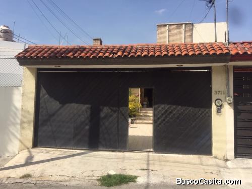 casa en renta zona la paz