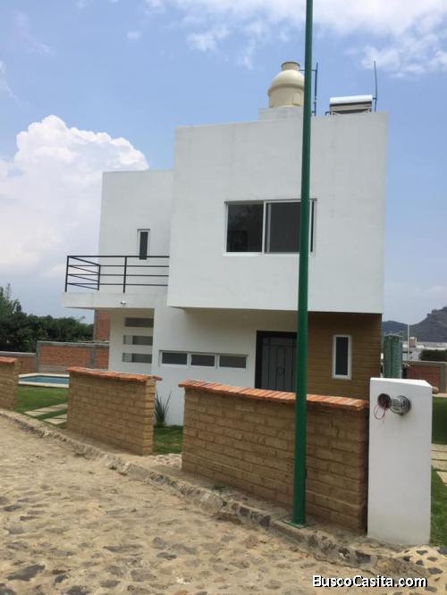 VENTA DE CASA EN EXCLUSIVO RESIDENCIAL EN TLAYACAPAN 