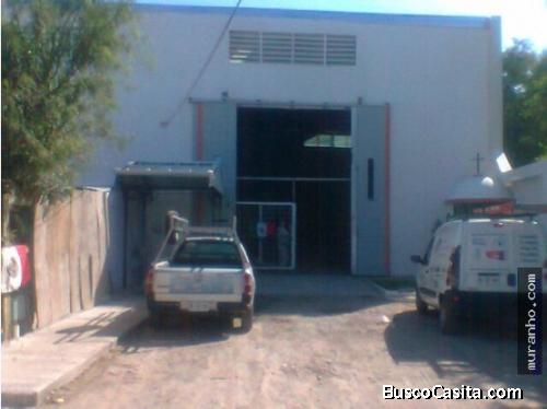 750 m2 Bodega con oficinas y mezzanine en San nicolas de los Garza N.L