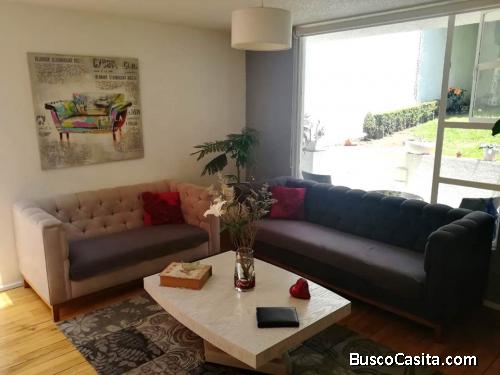 Amplia Casa en Calle Cda con Vigilancia 