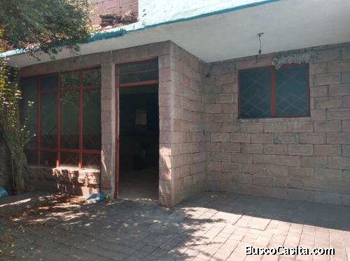 Casa para remodelar a 2 cuadras de Ciudad Azteca. 