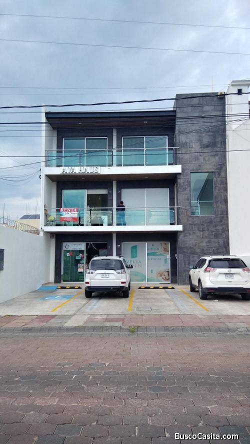 LA FIRMA REAL STATE RENTA LOCAL PARA OFICINA EN BOSQUES DEL PRADO NTE.