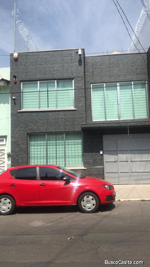 CASA EN VENTA EN LA CUAUHTEMOC