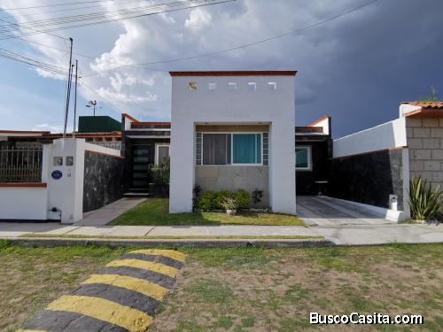 Casa en venta en Tequisquiapan con Alberca, Fraccionamiento Privado AM